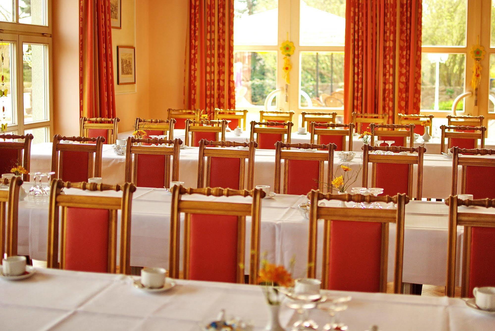 Hotel Goldener Fasan Oranienbaum-Woerlitz Ngoại thất bức ảnh